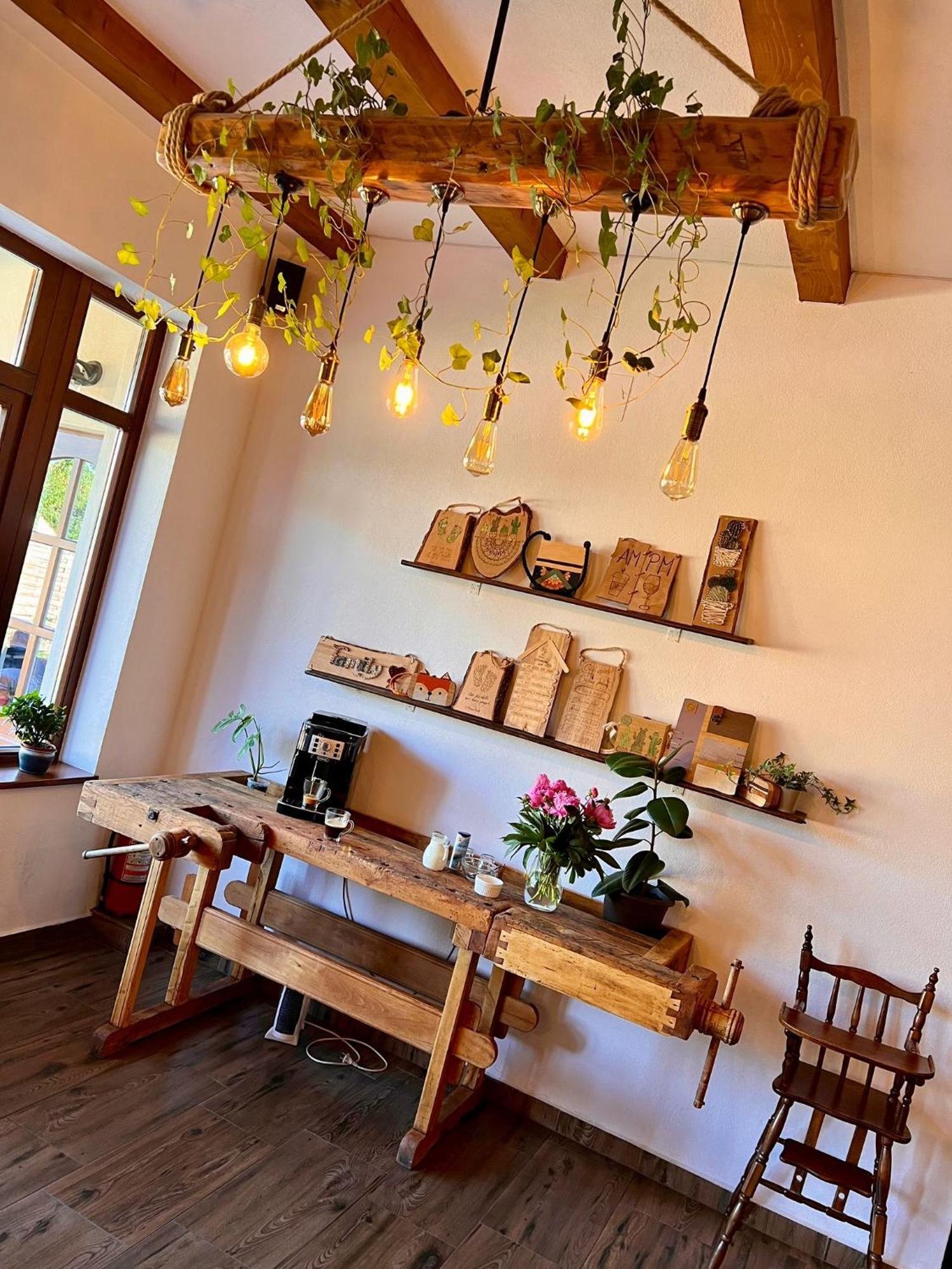 Bed and Breakfast Famives Vendeghaz Racul Exterior foto